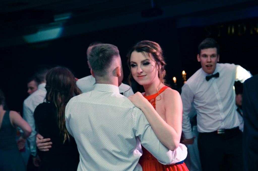 Studniówki 2017: Bal maturalny I Liceum Ogólnokształcącego w Brzegu [fotogaleria]