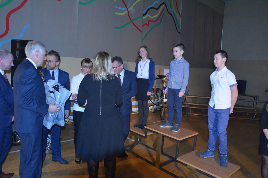 Najlepsi sportowcy z Opolszczyzny nagrodzeni w PSP3 Grodków