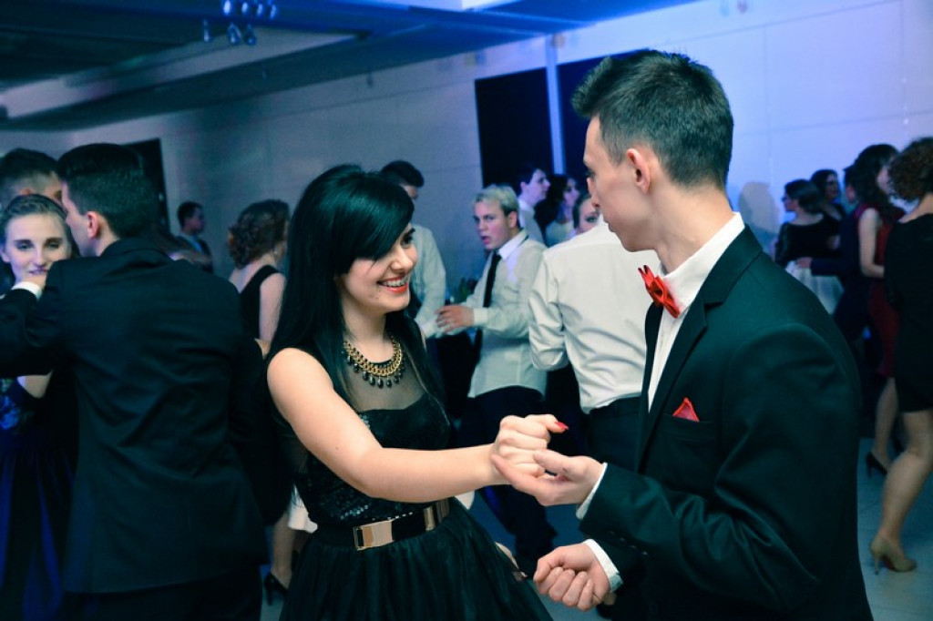 Studniówki 2017: Bal maturalny I Liceum Ogólnokształcącego w Brzegu [fotogaleria]