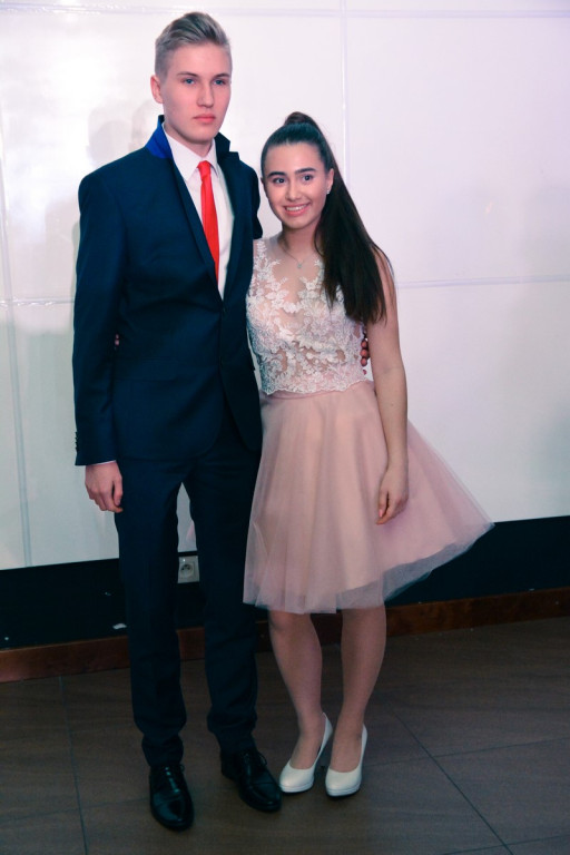 Studniówki 2017: Bal maturalny I Liceum Ogólnokształcącego w Brzegu [fotogaleria]
