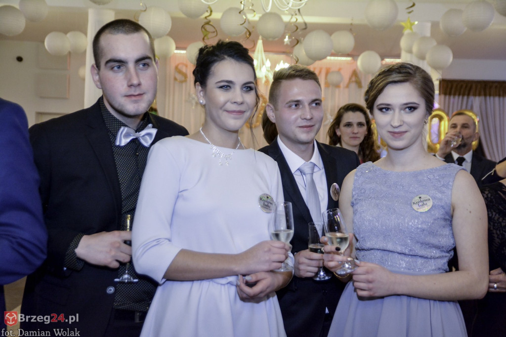 Studniówki 2017: Bal maturalny Zespół Szkół Centrum Kształcenia Praktycznego w Grodkowie [fotorelacja]