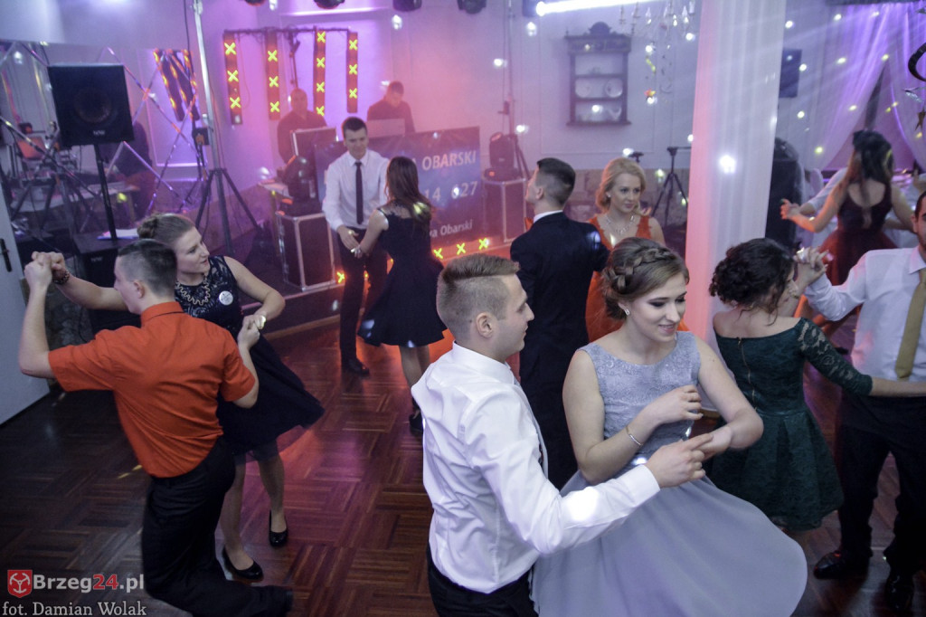 Studniówki 2017: Bal maturalny Zespół Szkół Centrum Kształcenia Praktycznego w Grodkowie [fotorelacja]