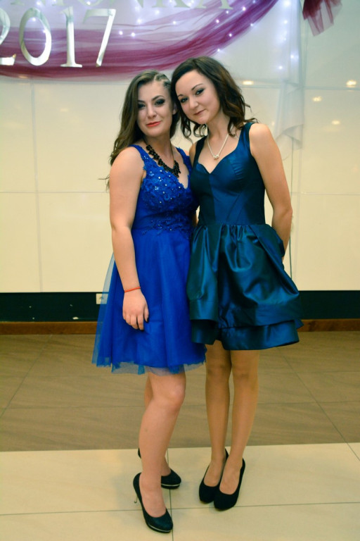 Studniówki 2017: Uczniowie II Liceum Ogólnokształcącego w Brzegu na balu maturalnym [fotogaleria]