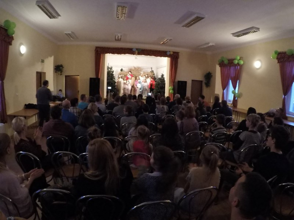 Zabawa dla dzieci w Domu Ludowym w Zielecicach