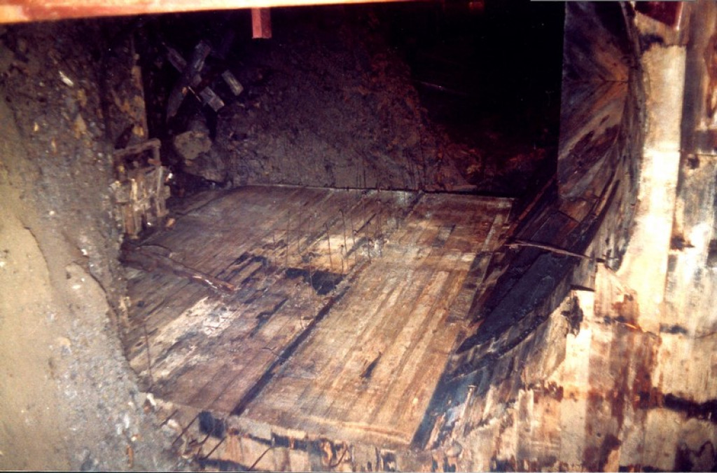 Tajemnice Sudetów cz. V - RIESE: Kompleks Rzeczka (zwany również  sztolniami walimskimi)