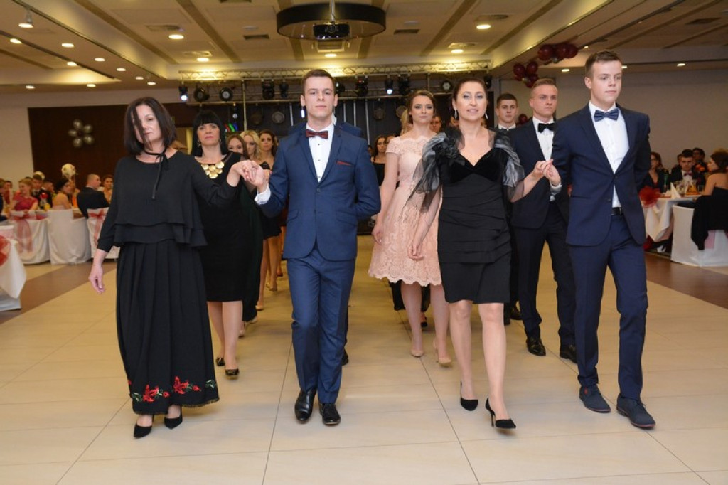 Studniówki 2017: Bal maturalny Zespołu Szkół Ekonomicznych w Brzegu [fotogaleria]