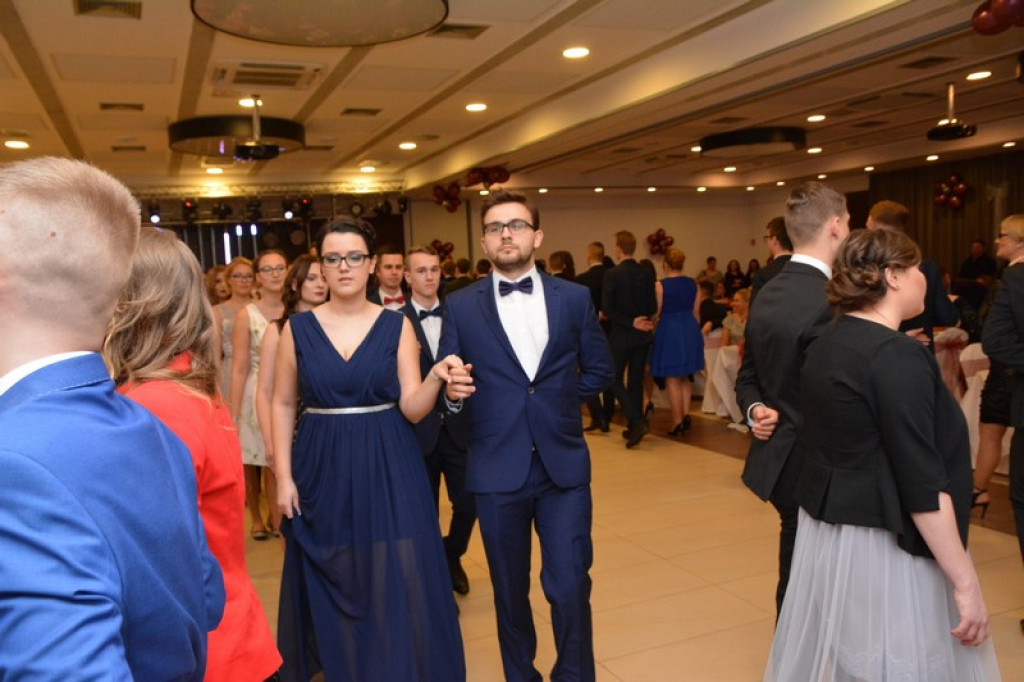 Studniówki 2017: Bal maturalny Zespołu Szkół Ekonomicznych w Brzegu [fotogaleria]