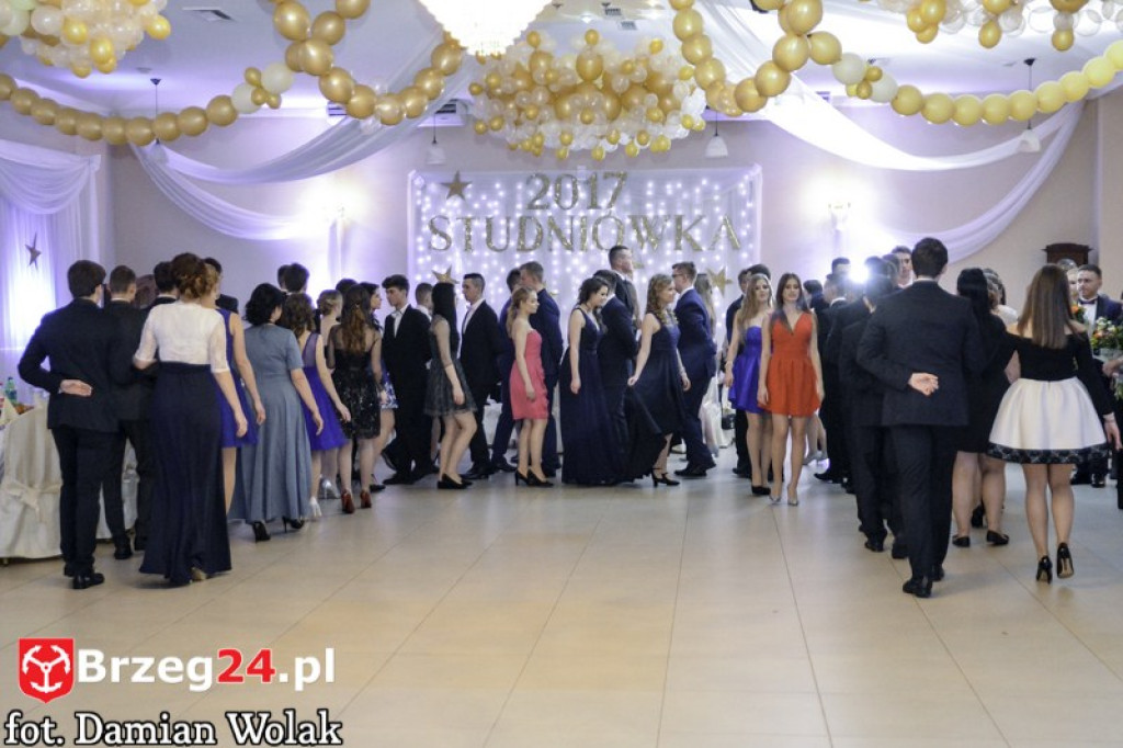 Studniówki 2017: Bal maturalny Liceum Ogólnokształcącego w Grodkowie [fotorelacja]