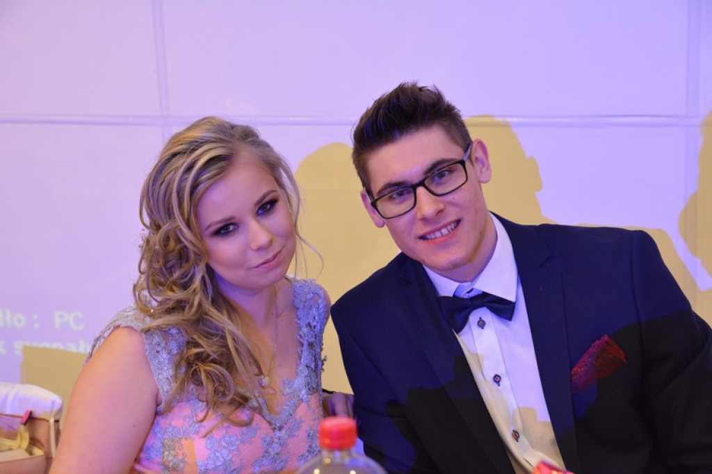 Studniówki 2017: Bal maturalny Zespołu Szkół Ekonomicznych w Brzegu [fotogaleria]