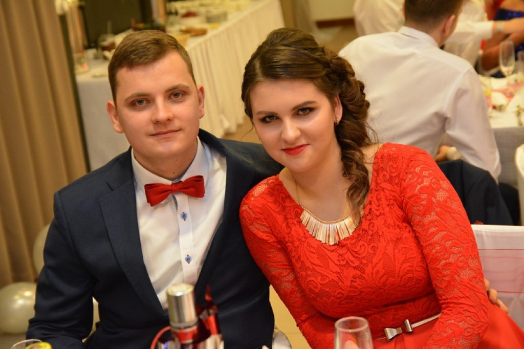 Studniówki 2017: Bal maturalny Zespołu Szkół Ekonomicznych w Brzegu [fotogaleria]