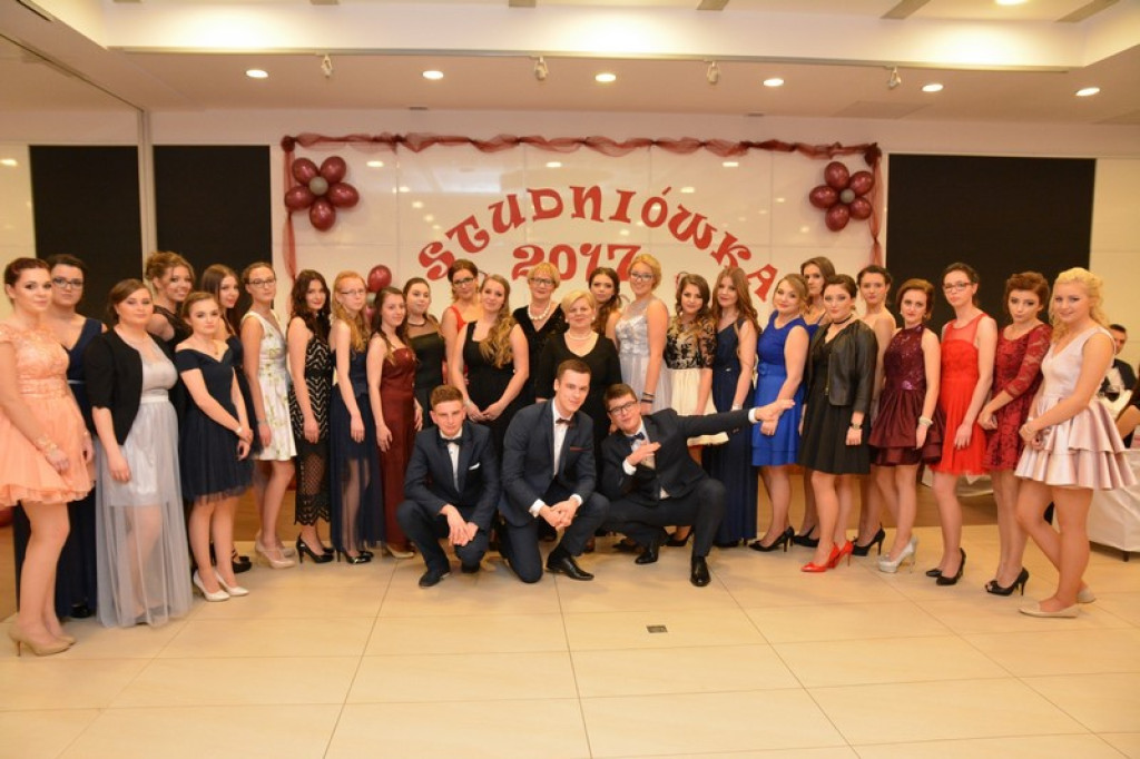 Studniówki 2017: Bal maturalny Zespołu Szkół Ekonomicznych w Brzegu [fotogaleria]
