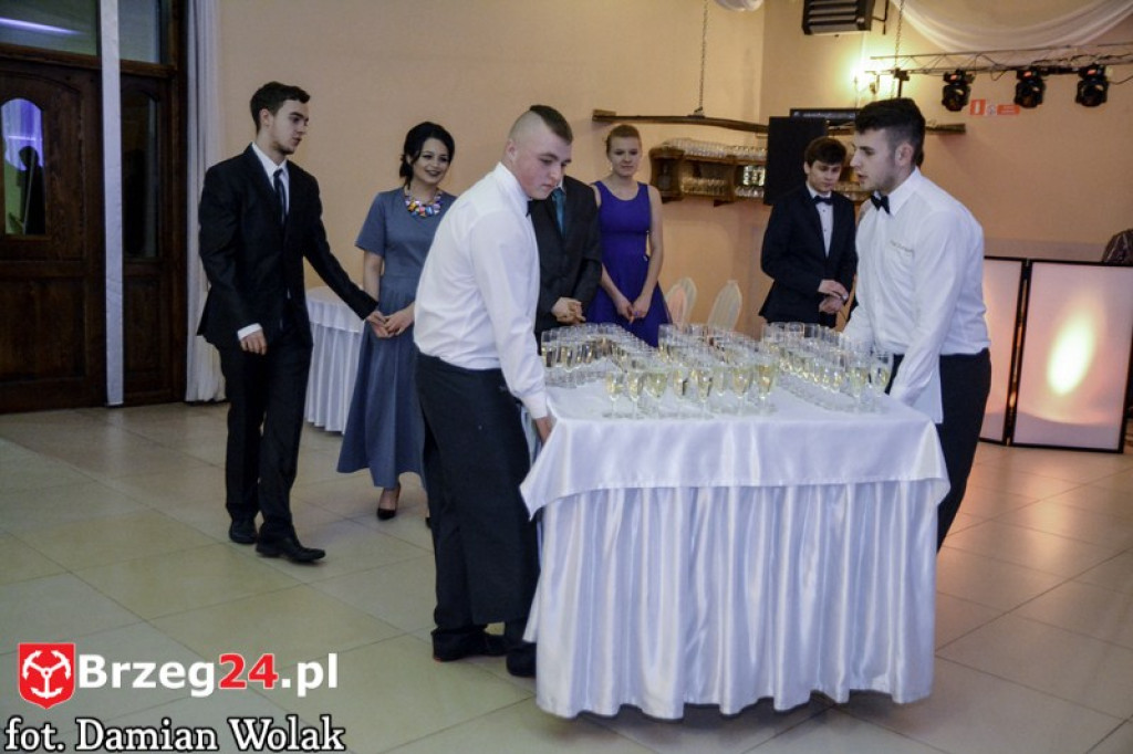 Studniówki 2017: Bal maturalny Liceum Ogólnokształcącego w Grodkowie [fotorelacja]