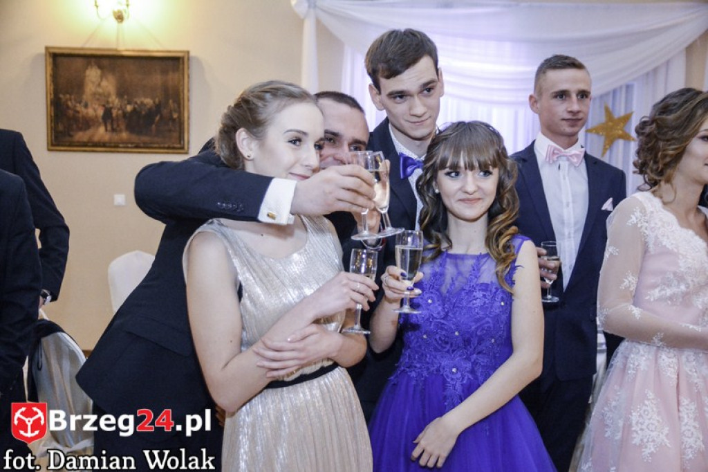 Studniówki 2017: Bal maturalny Liceum Ogólnokształcącego w Grodkowie [fotorelacja]