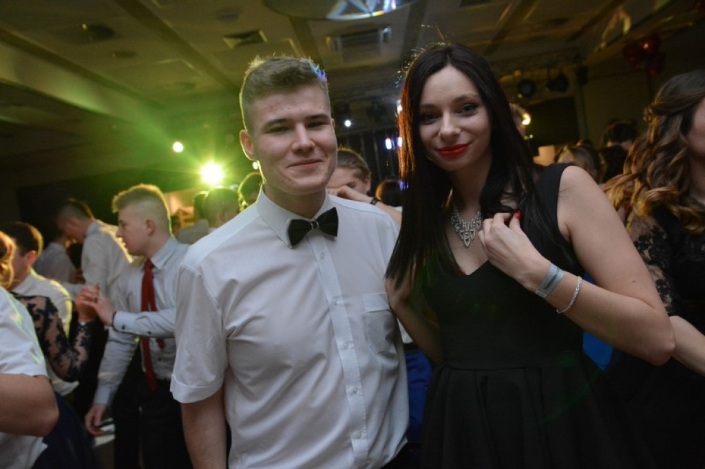 Studniówki 2017: Bal maturalny Zespołu Szkół Ekonomicznych w Brzegu [fotogaleria]