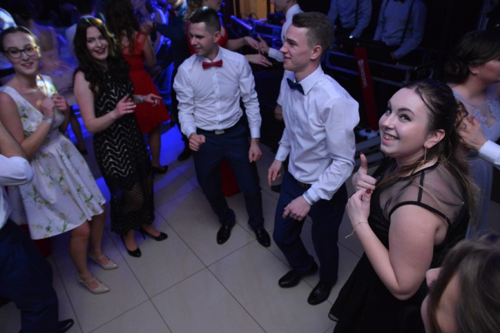 Studniówki 2017: Bal maturalny Zespołu Szkół Ekonomicznych w Brzegu [fotogaleria]