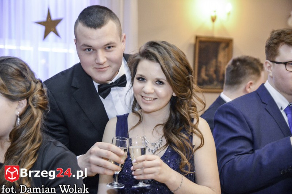Studniówki 2017: Bal maturalny Liceum Ogólnokształcącego w Grodkowie [fotorelacja]