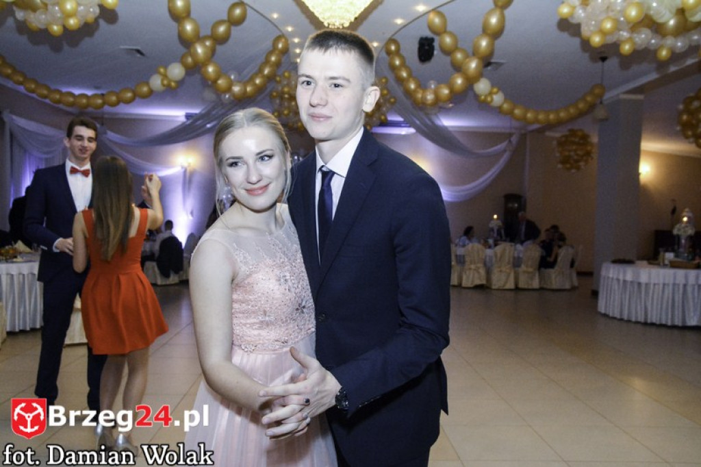 Studniówki 2017: Bal maturalny Liceum Ogólnokształcącego w Grodkowie [fotorelacja]