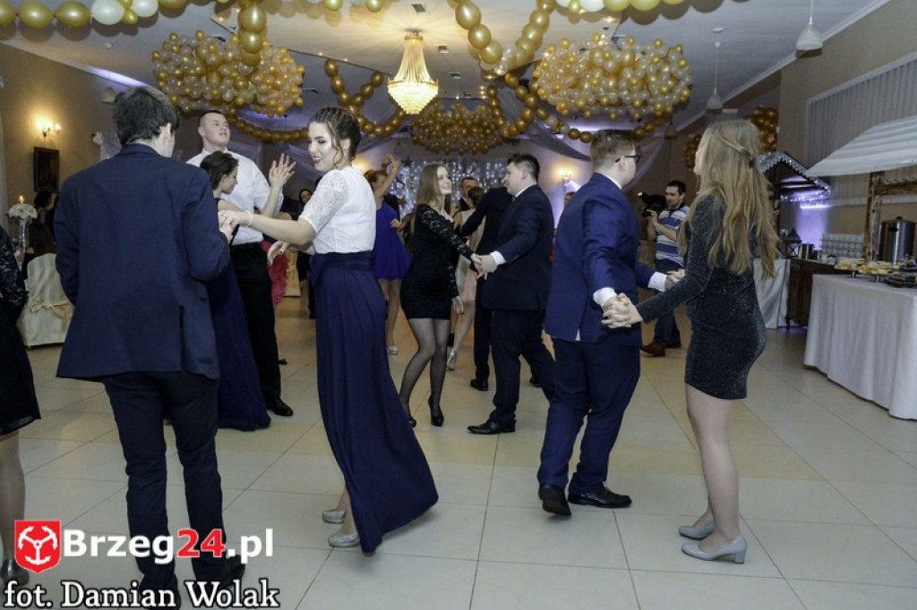 Studniówki 2017: Bal maturalny Liceum Ogólnokształcącego w Grodkowie [fotorelacja]