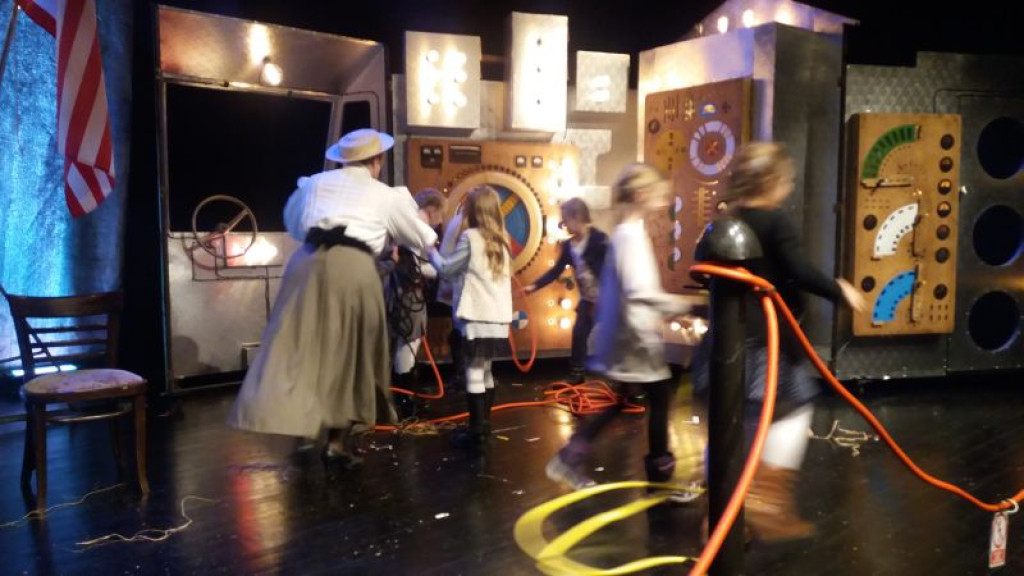 Świetlica z wizytą w teatrze