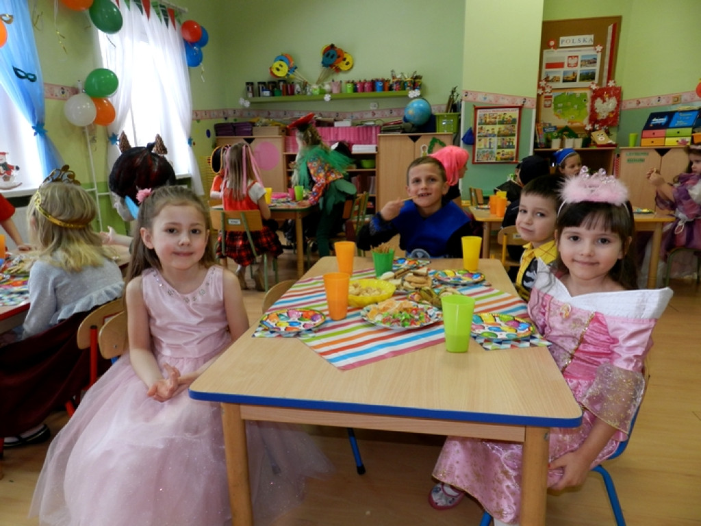 W karnawale wielkie bale. Zabawa w PP11