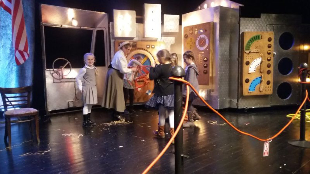 Świetlica z wizytą w teatrze