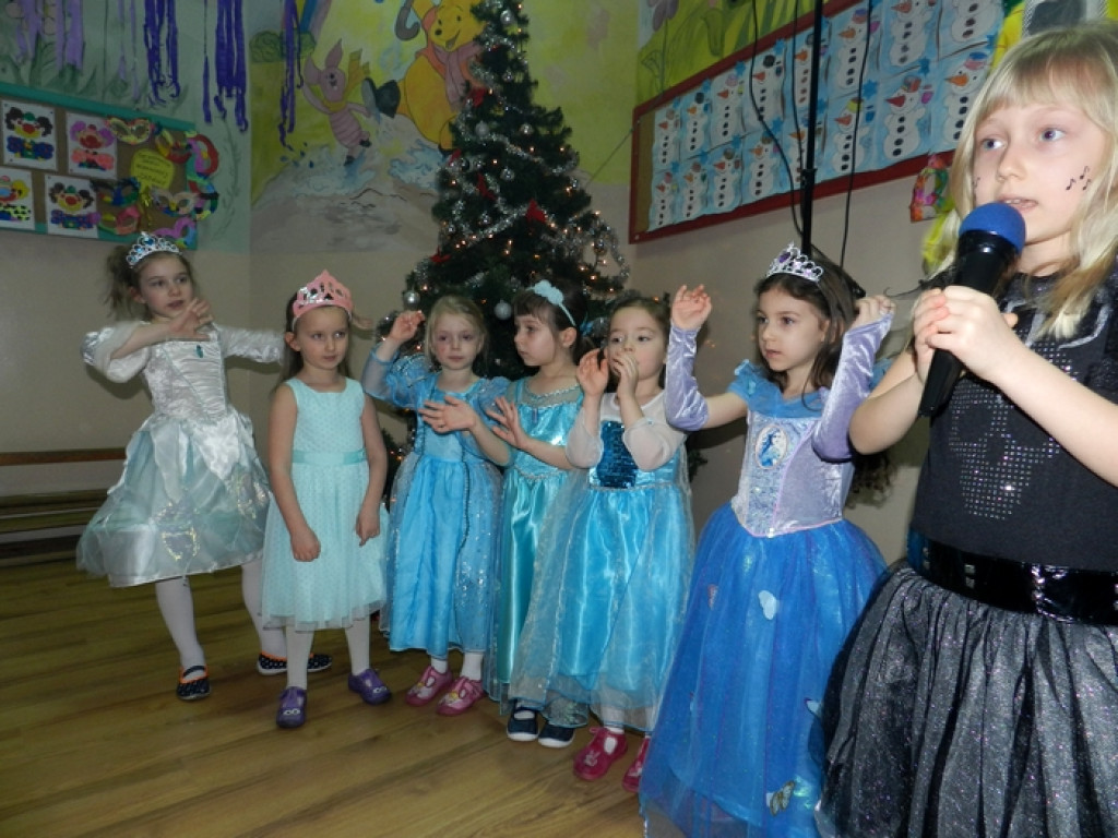 W karnawale wielkie bale. Zabawa w PP11