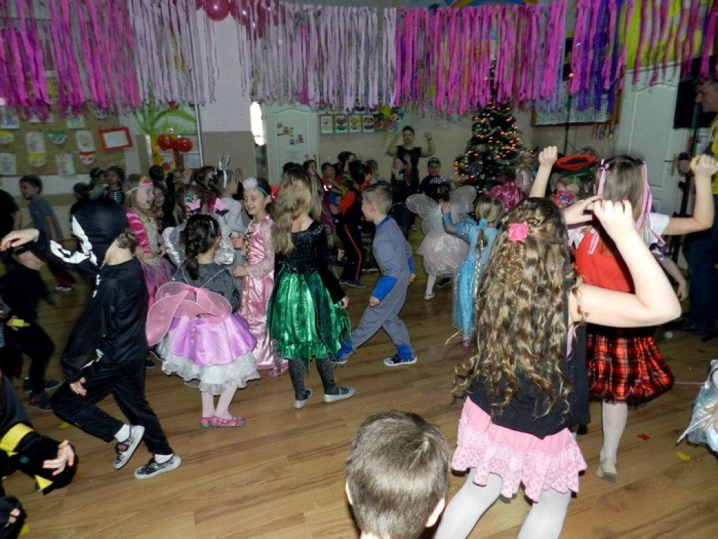 W karnawale wielkie bale. Zabawa w PP11