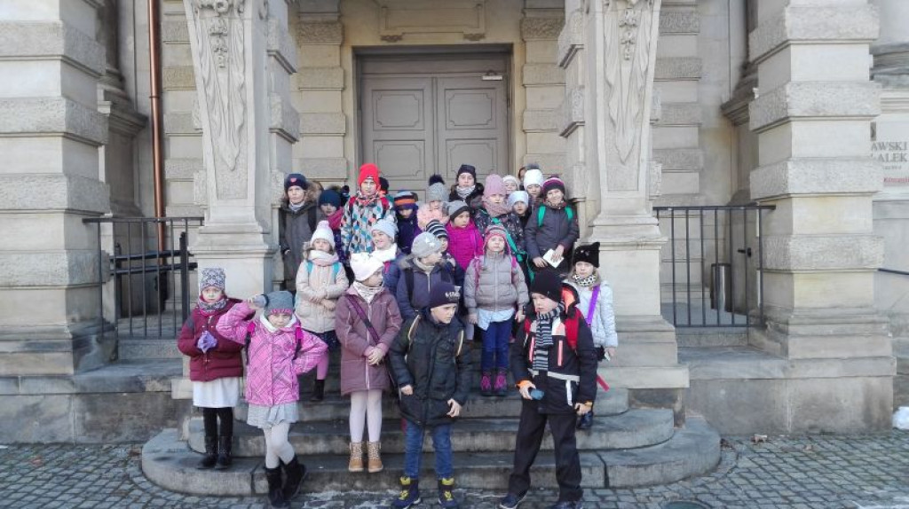 Świetlica z wizytą w teatrze