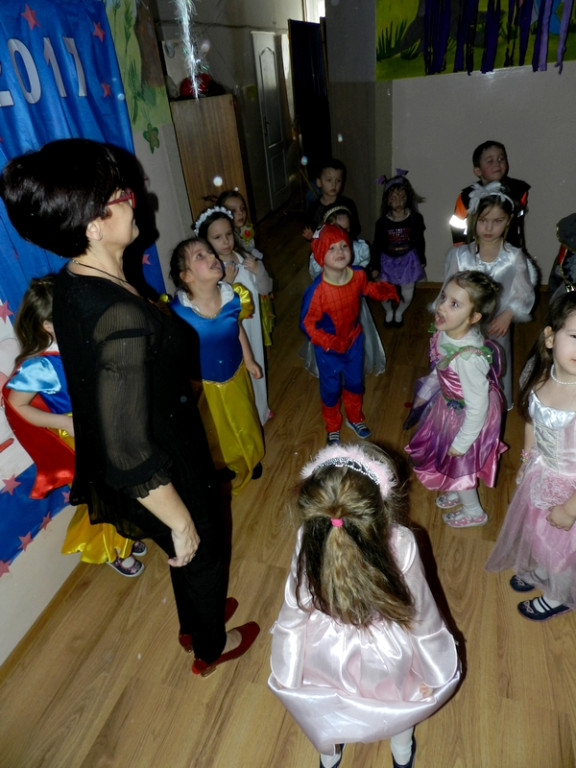 W karnawale wielkie bale. Zabawa w PP11