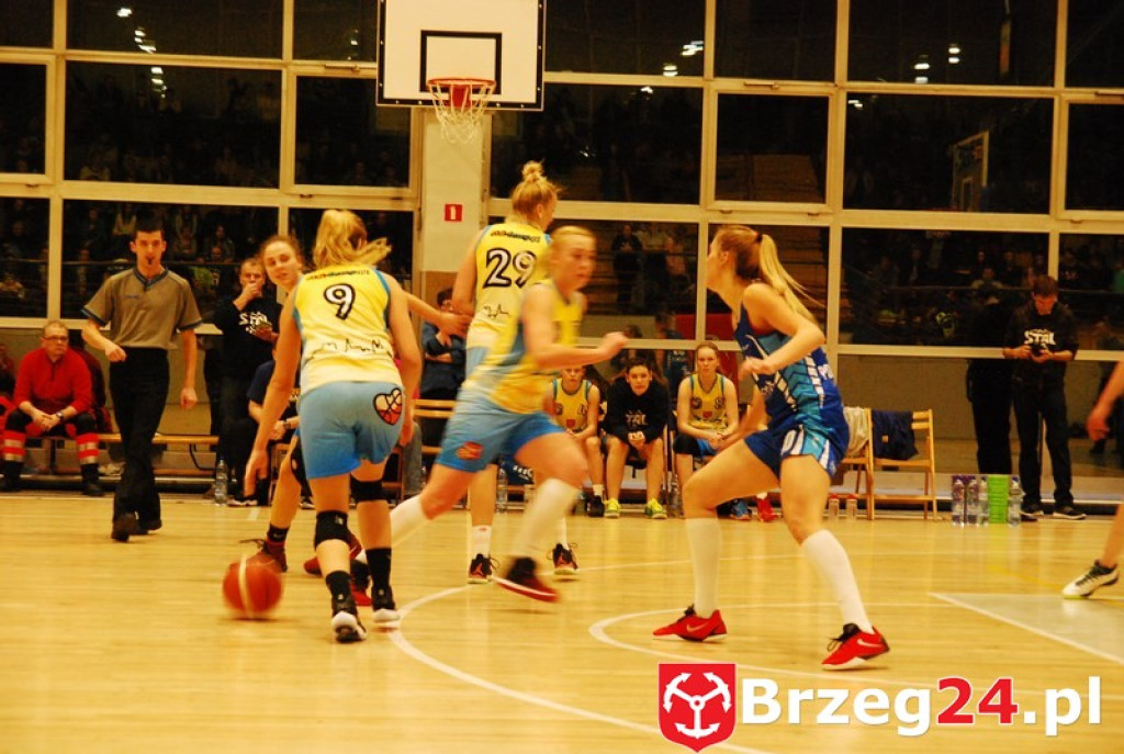 KSK Stal Brzeg bardzo pewnie wygrywa z MKS Polkowice [fotorelacja]