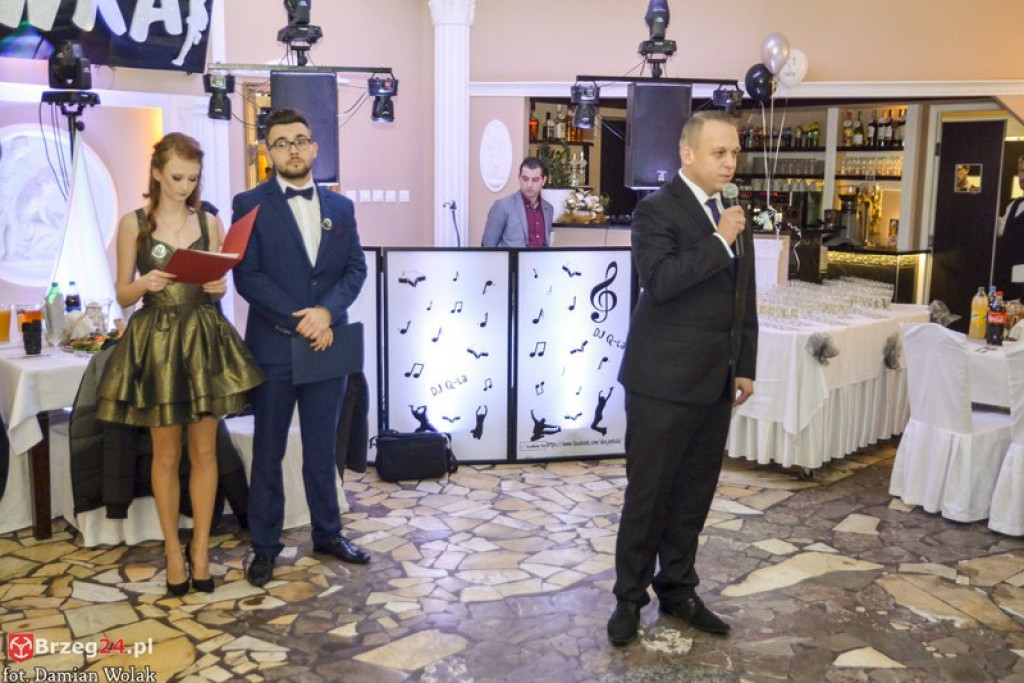 Studniówki 2017: Bal maturalny Zespołu Szkół Zawodowych nr 1 w Brzegu [fotogaleria]