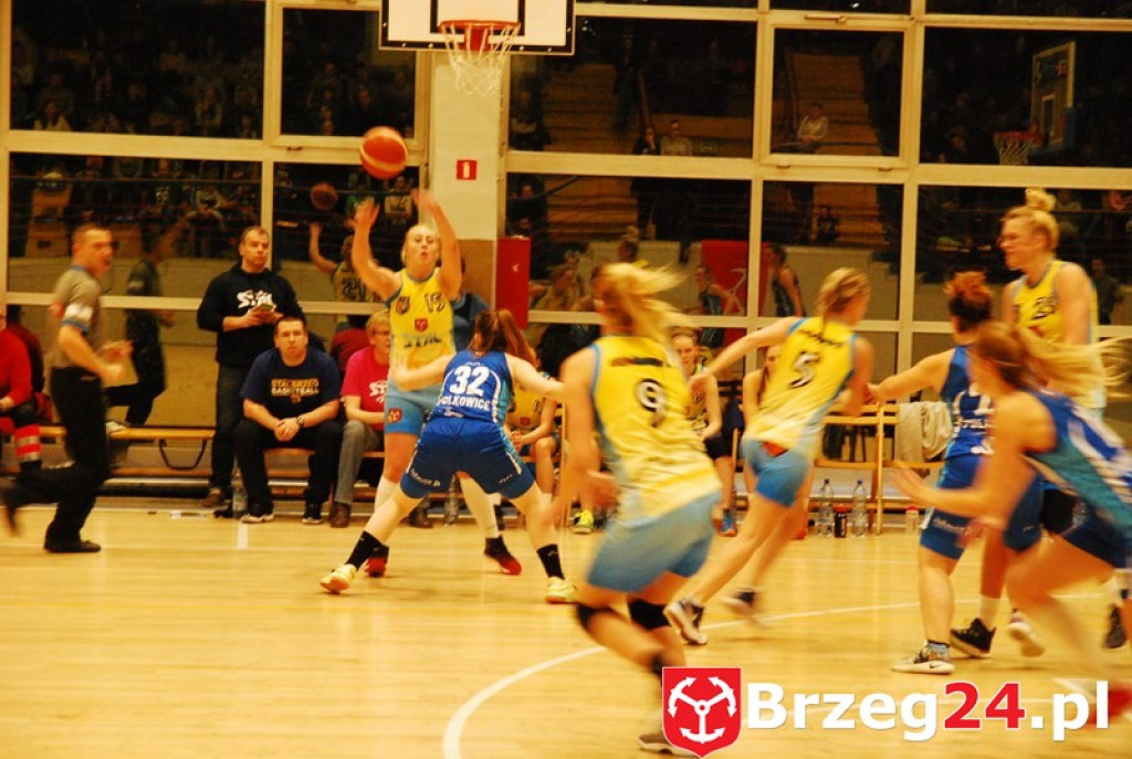 KSK Stal Brzeg bardzo pewnie wygrywa z MKS Polkowice [fotorelacja]