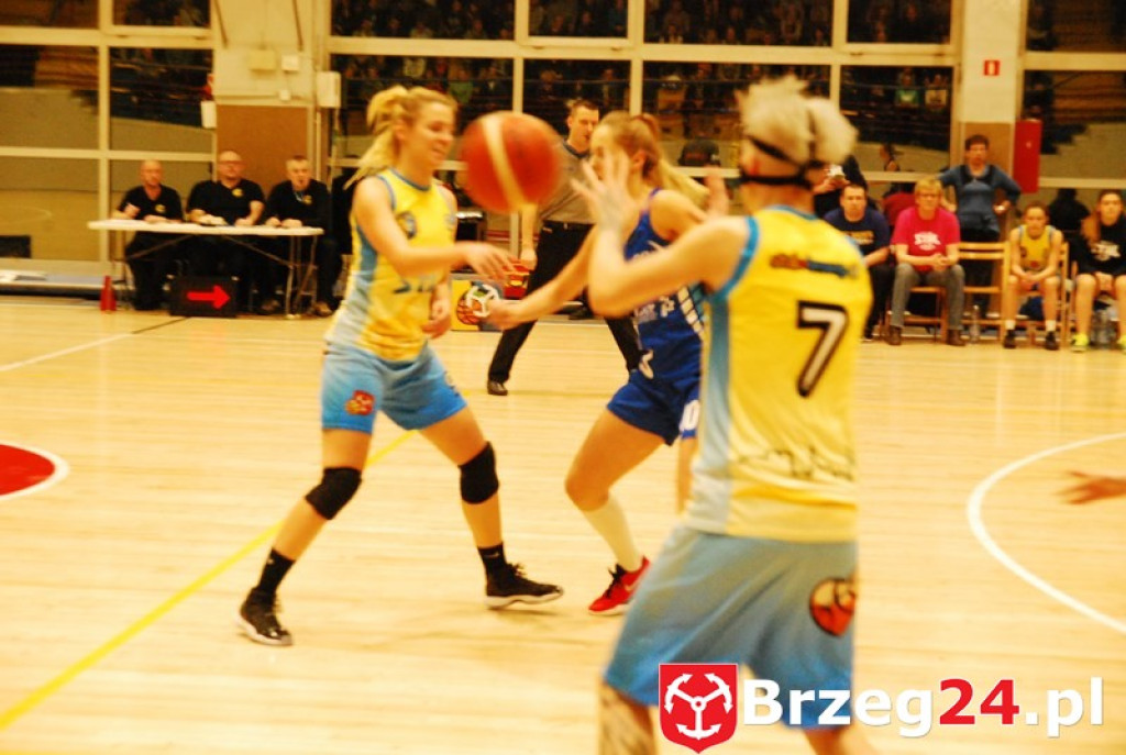 KSK Stal Brzeg bardzo pewnie wygrywa z MKS Polkowice [fotorelacja]