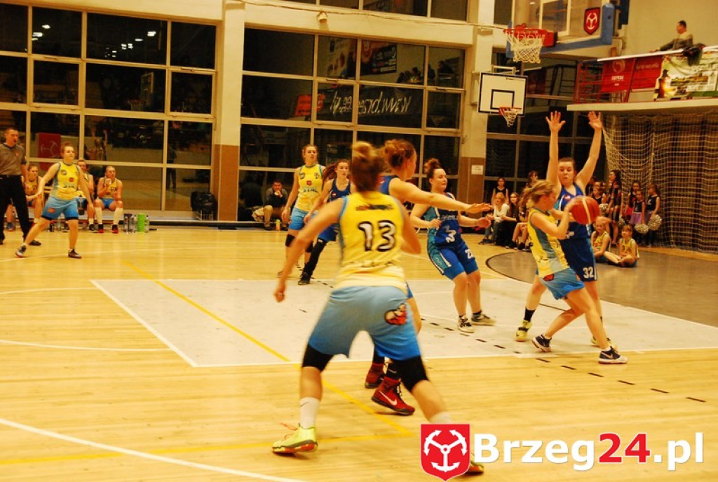 KSK Stal Brzeg bardzo pewnie wygrywa z MKS Polkowice [fotorelacja]