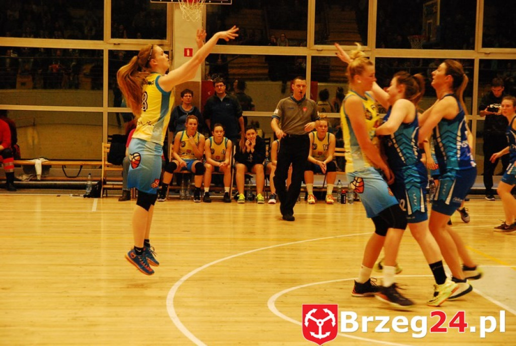 KSK Stal Brzeg bardzo pewnie wygrywa z MKS Polkowice [fotorelacja]