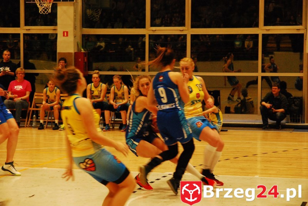 KSK Stal Brzeg bardzo pewnie wygrywa z MKS Polkowice [fotorelacja]