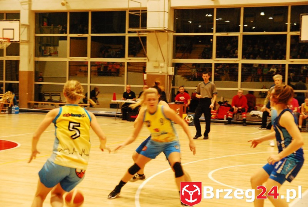 KSK Stal Brzeg bardzo pewnie wygrywa z MKS Polkowice [fotorelacja]