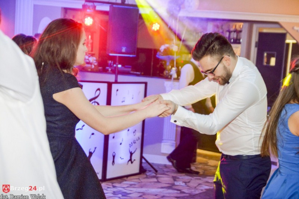 Studniówki 2017: Bal maturalny Zespołu Szkół Zawodowych nr 1 w Brzegu [fotogaleria]