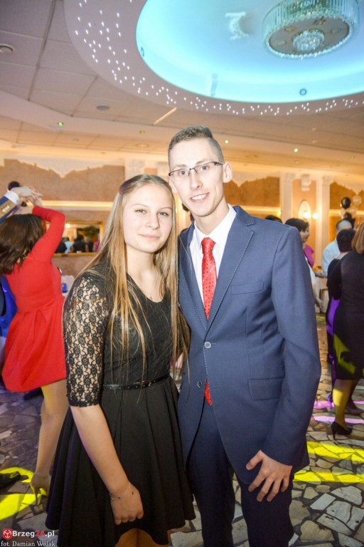 Studniówki 2017: Bal maturalny Zespołu Szkół Zawodowych nr 1 w Brzegu [fotogaleria]