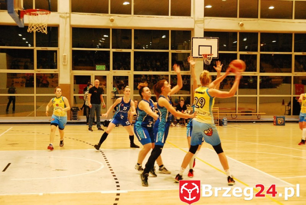 KSK Stal Brzeg bardzo pewnie wygrywa z MKS Polkowice [fotorelacja]