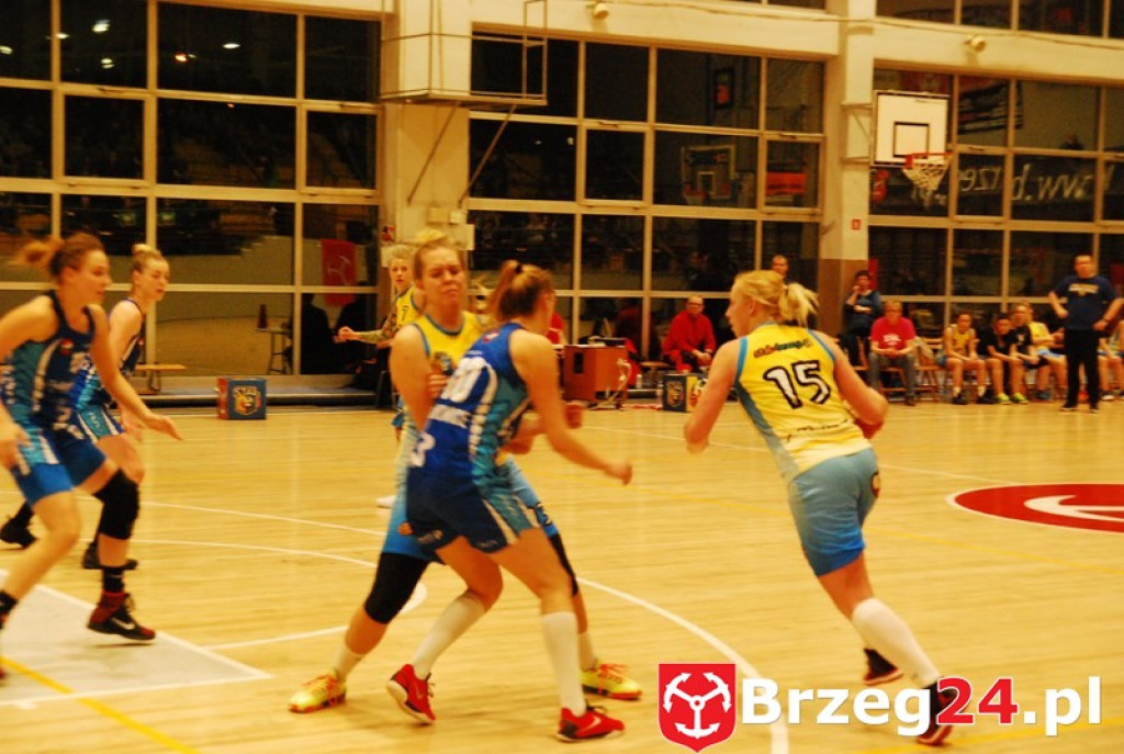 KSK Stal Brzeg bardzo pewnie wygrywa z MKS Polkowice [fotorelacja]