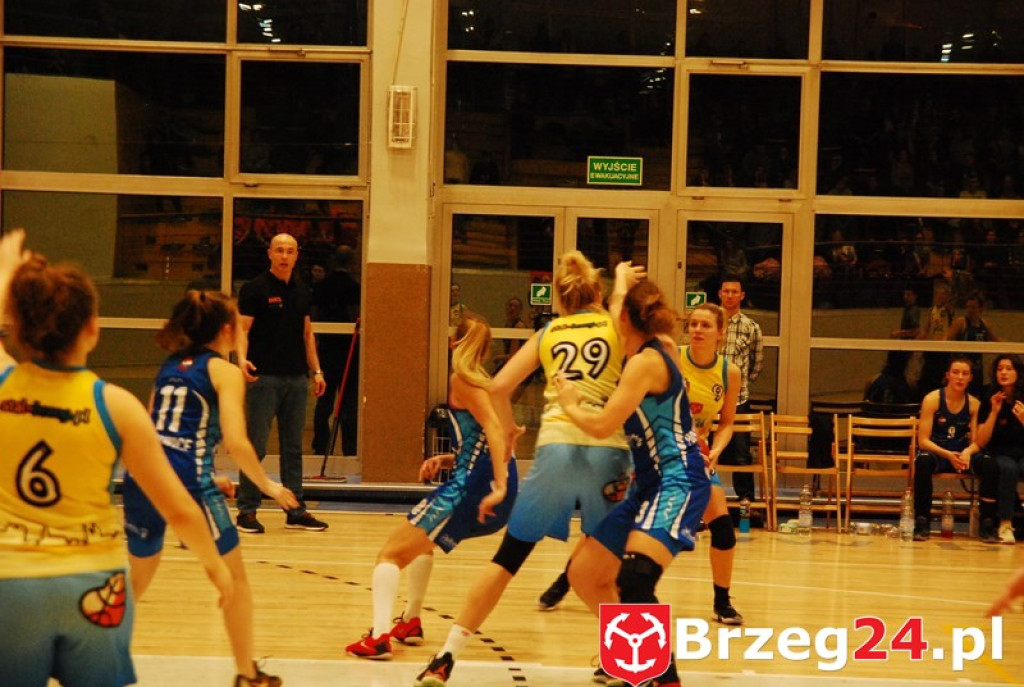 KSK Stal Brzeg bardzo pewnie wygrywa z MKS Polkowice [fotorelacja]