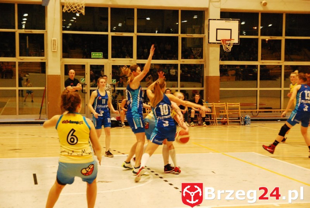 KSK Stal Brzeg bardzo pewnie wygrywa z MKS Polkowice [fotorelacja]