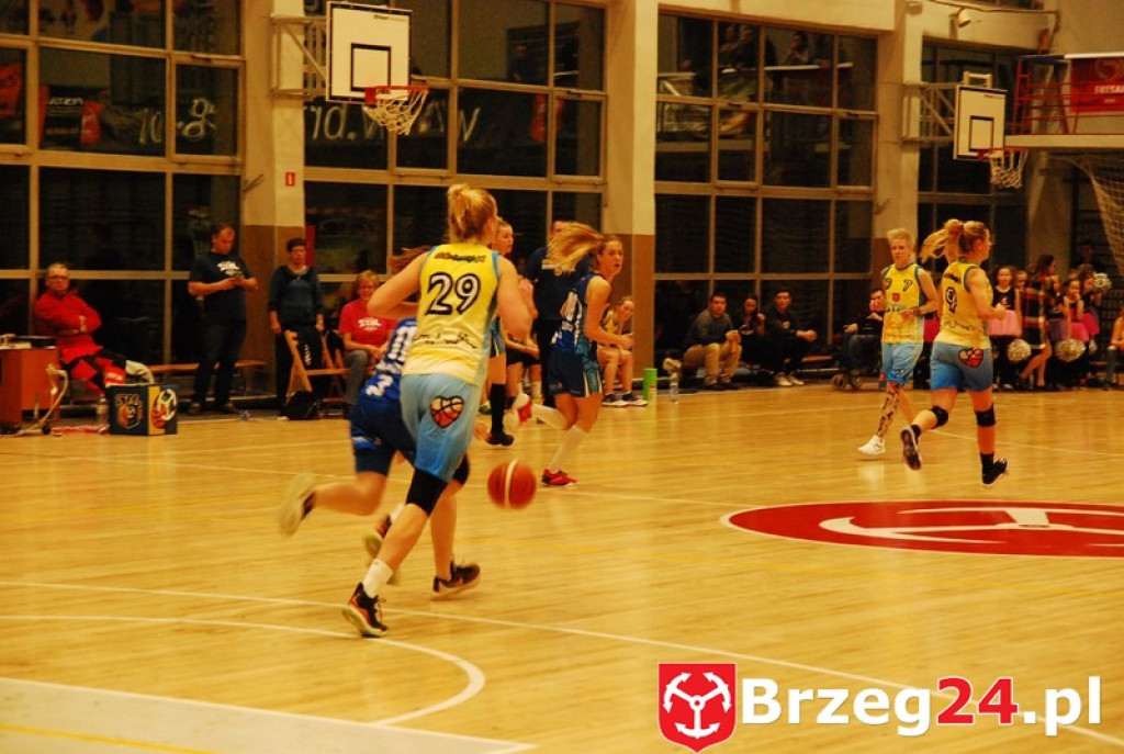 KSK Stal Brzeg bardzo pewnie wygrywa z MKS Polkowice [fotorelacja]