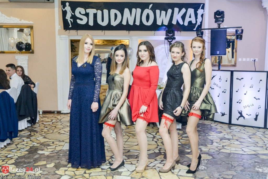Studniówki 2017: Bal maturalny Zespołu Szkół Zawodowych nr 1 w Brzegu [fotogaleria]