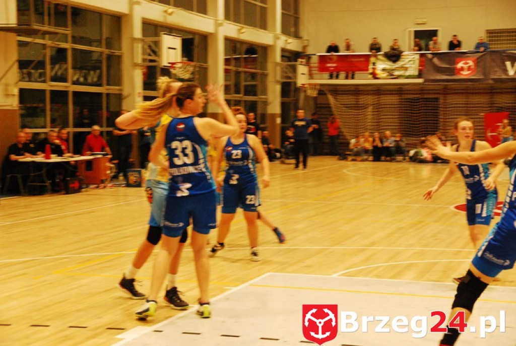 KSK Stal Brzeg bardzo pewnie wygrywa z MKS Polkowice [fotorelacja]