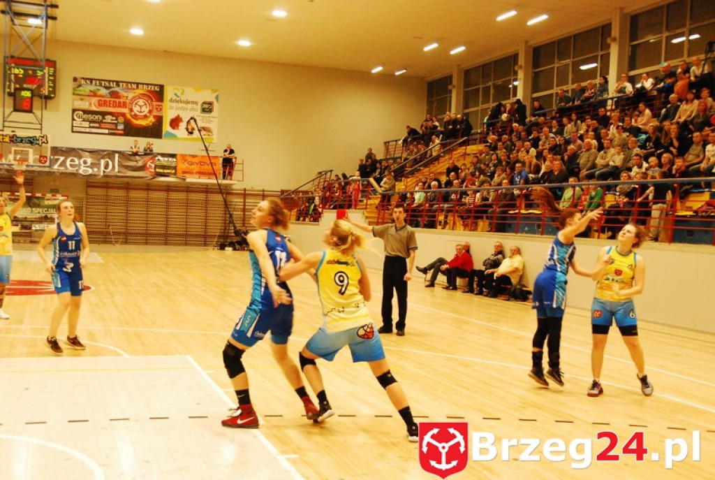 KSK Stal Brzeg bardzo pewnie wygrywa z MKS Polkowice [fotorelacja]