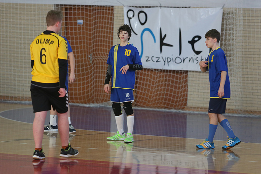 Młodzi szczypiorniści z Grodkowa w środku stawki