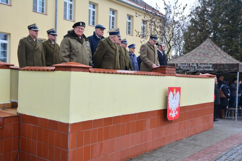 83 elewów złożyło przysięgę w 1. Brzeskim Pułku Saperów