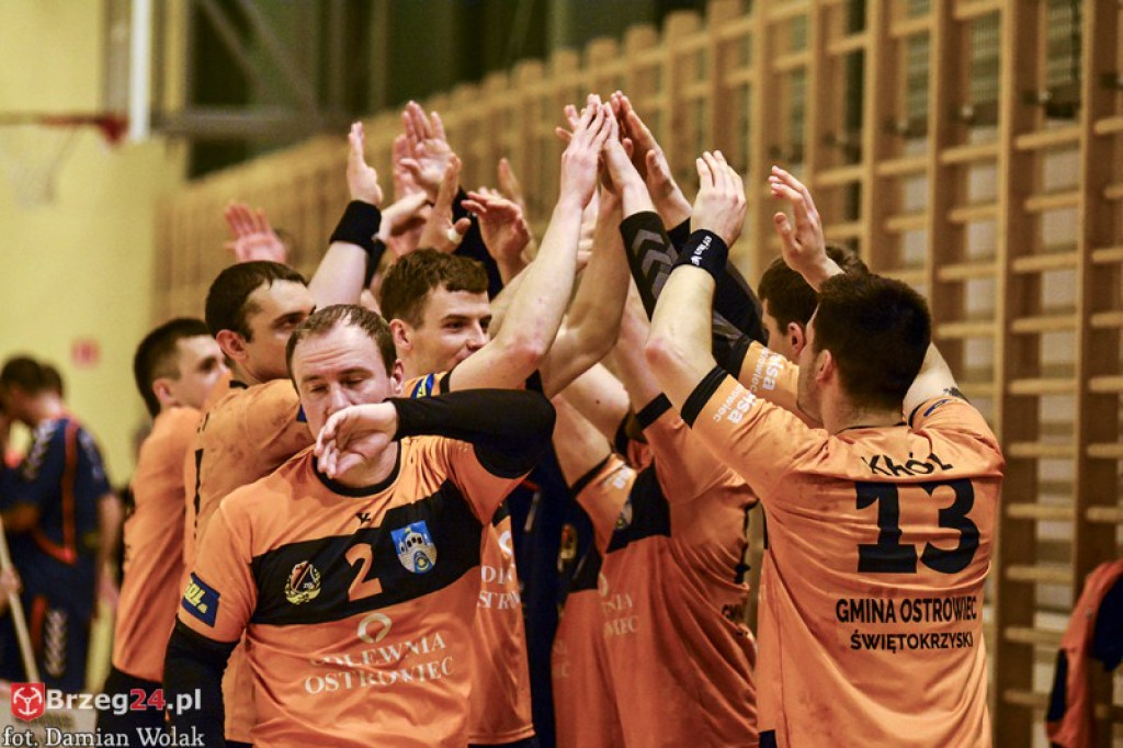 Olimp nokautuje rywali. Dobry mecz w wykonaniu Olimpijczyków.